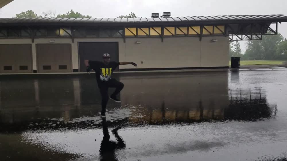 Deadman Valley Krump dancin' in the Rain.